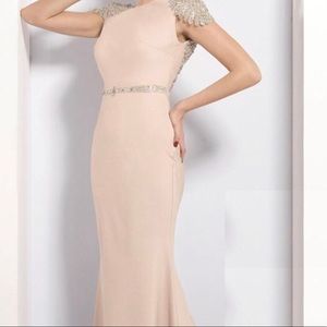 Tarik Ediz 92057 size 12 evening gown.